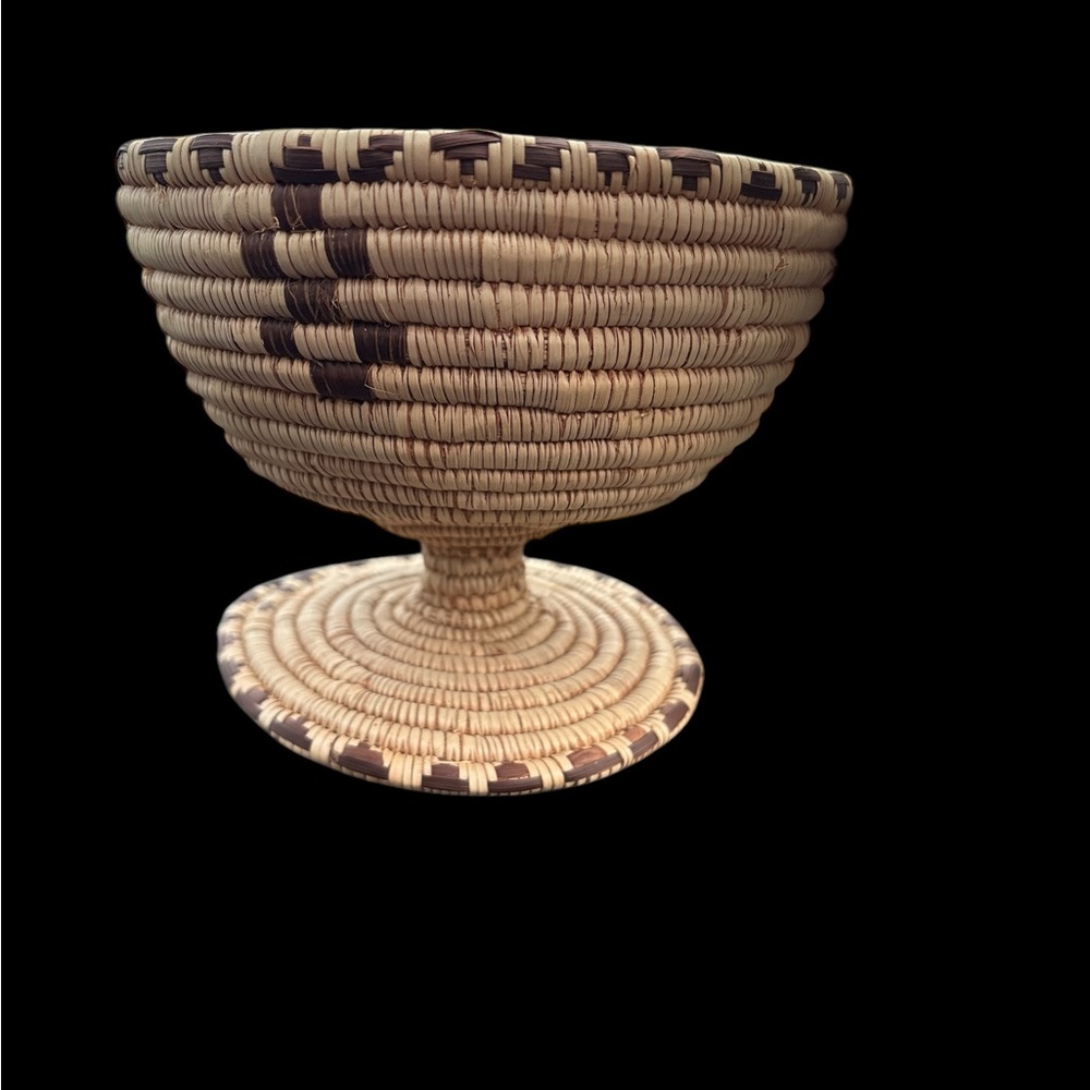 Rare Native American Handwoven coiled Tan and Brown Basket Made India beautiful
